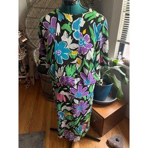 Vintage 1980s Bold Floral S/S Maxi Dress with Unique Neckline Button-Closure